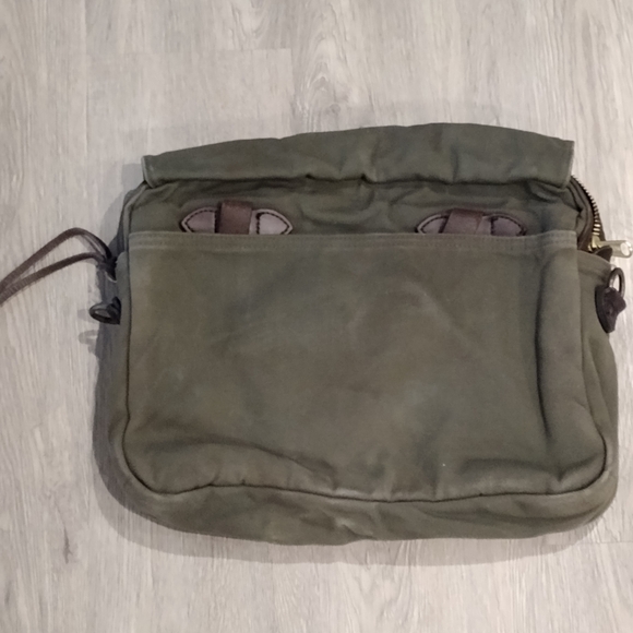 Filson Rugged Twill Briefcase - Picture 2 of 8